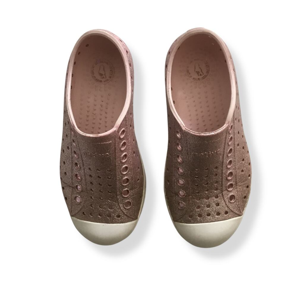 Native glitter shoes